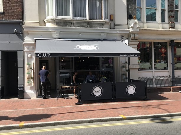 La Baguettes BnB and Cafe
