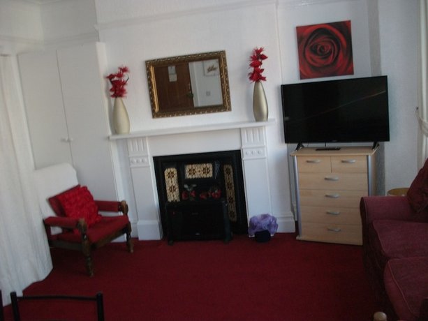Lawnswood Holiday Apartments
