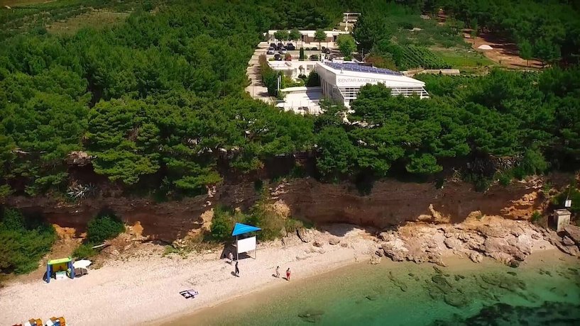 Zlatni Rat Beach Hotel 