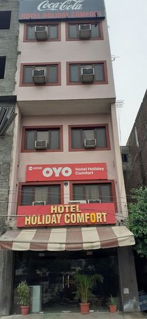 OYO 9056 Hotel Holiday Comfort