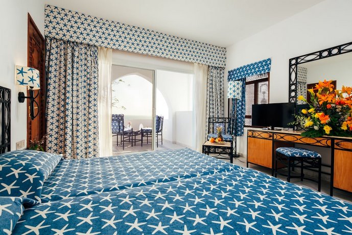 Domina Aquamarine Hotel & Resort