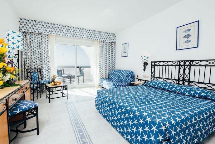 Domina Aquamarine Hotel & Resort