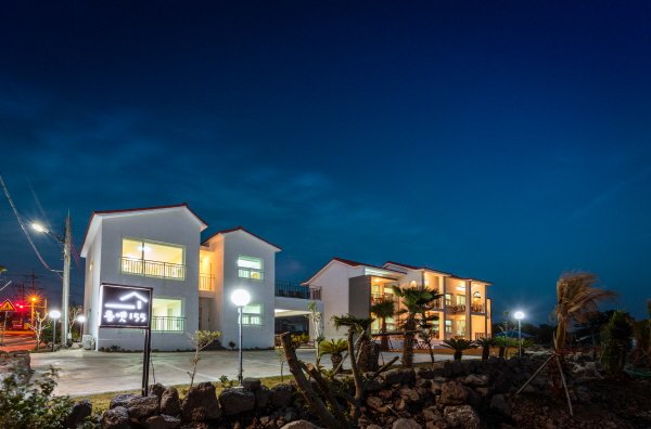 Roomat155 Pension Jeju