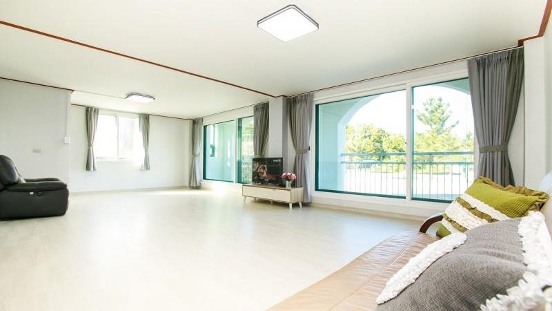 Sky Sea Pension