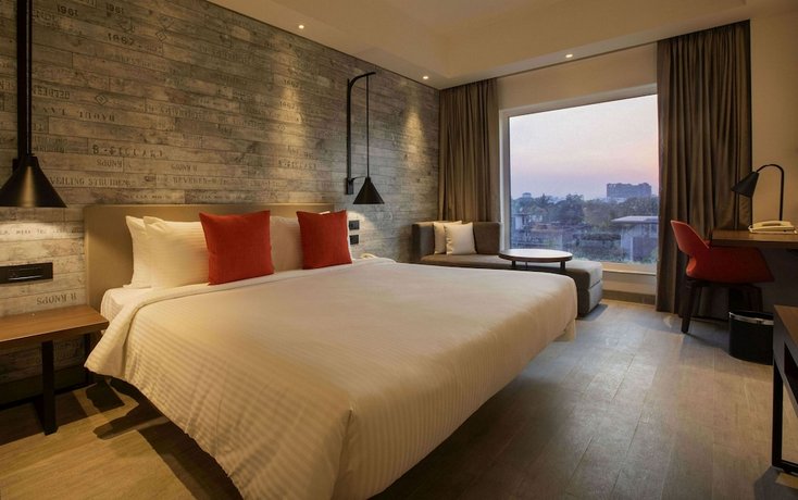 Lemon Tree Premier City Center Pune