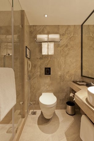 Lemon Tree Premier City Center Pune