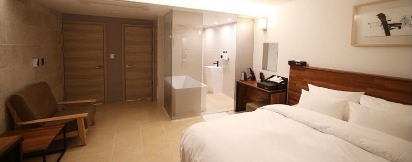 Hotel You&I