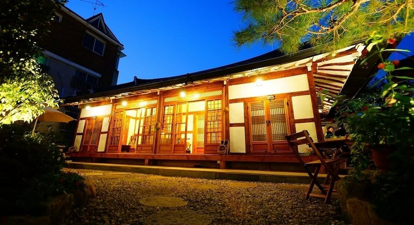 Beautiful Garden Hanok Guesthouse