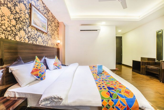 FabHotel Galaxy Patel Nagar