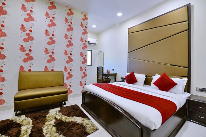 OYO 10125 Hotel Anandam