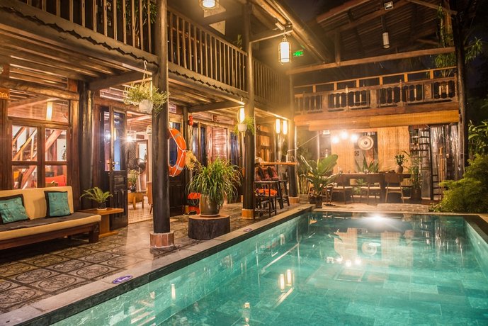 Hidden Beach Pool Villas