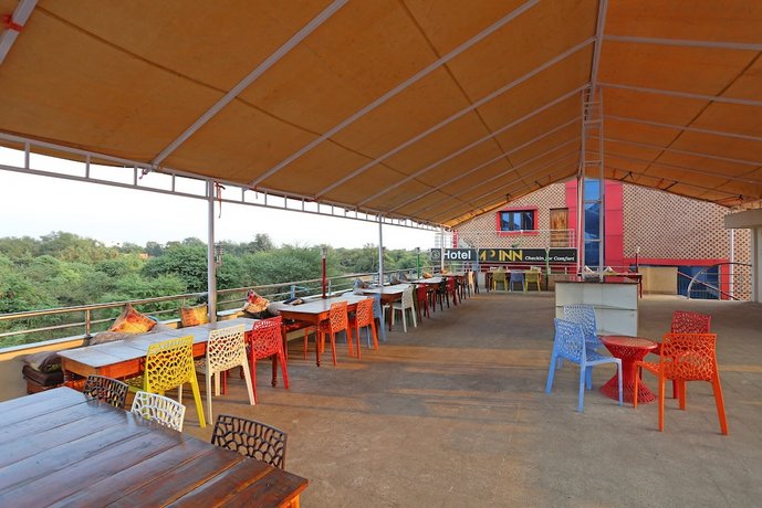 OYO 9856 Hotel MP Inn
