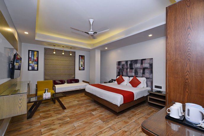 Hotel Nitya Maharani