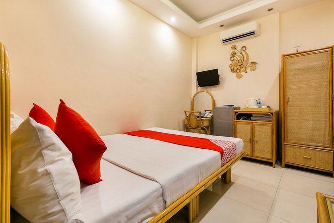 Calmette hotel