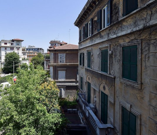 Suites Farnese Design