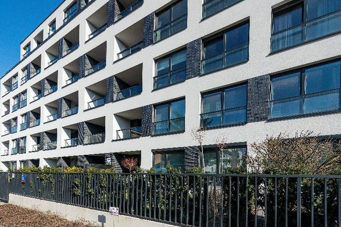 Airport Lirowa - P&O Serviced Apartments