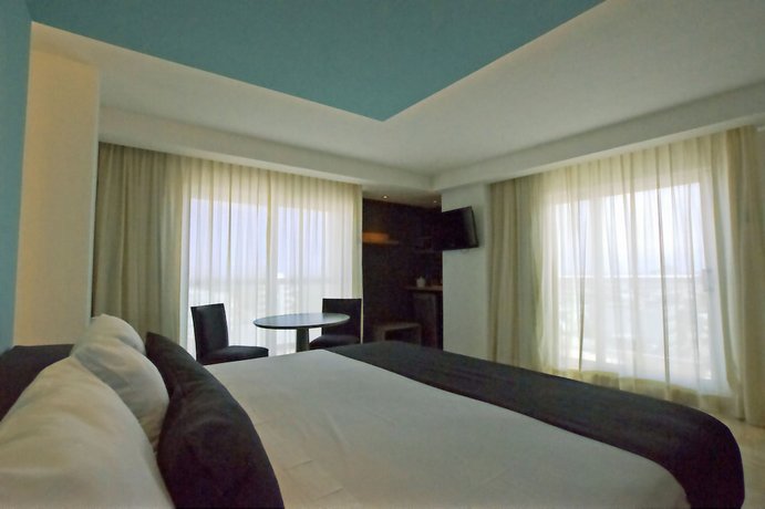 Rivoli Select Hotel