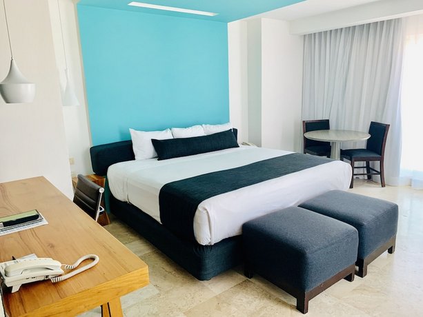 Rivoli Select Hotel