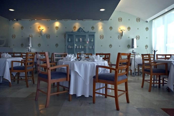 Rivoli Select Hotel