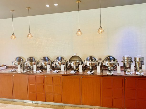 Rivoli Select Hotel