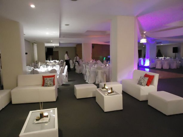 Rivoli Select Hotel