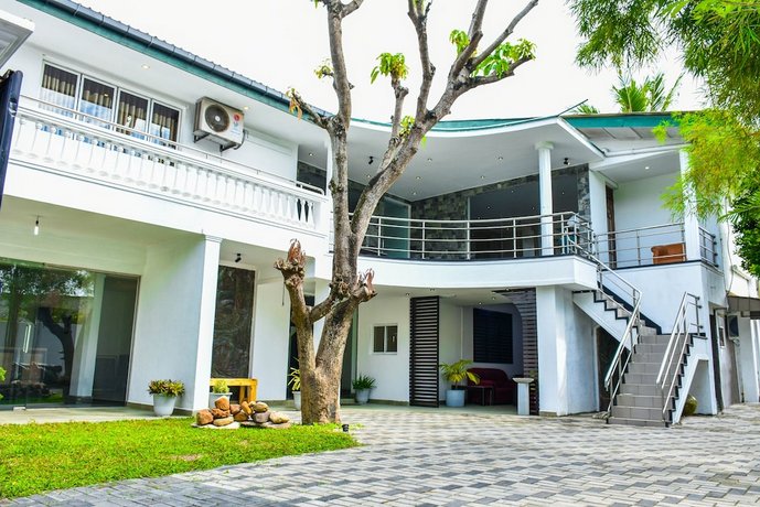Aradhana Airport Transit Hotel