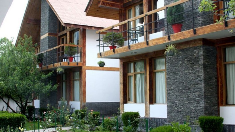 Quality Inn River Country Resort