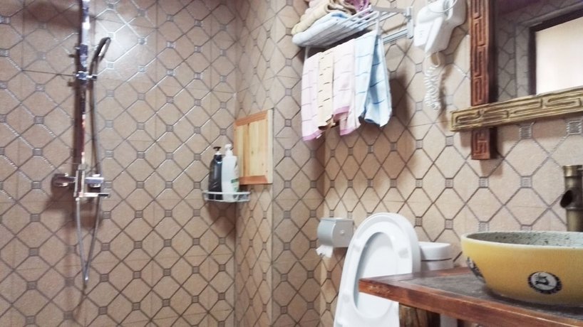 Apu Guest House