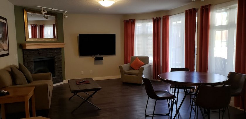 Windtower Lodge & Suites
