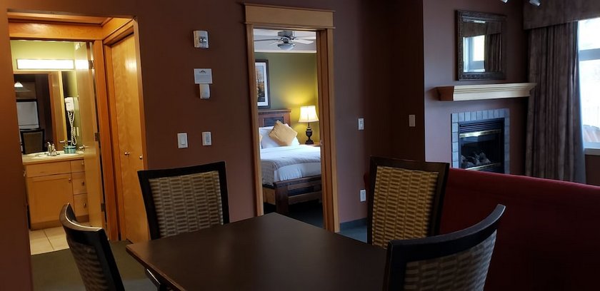 Windtower Lodge & Suites