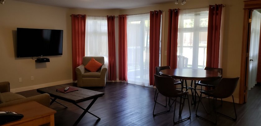 Windtower Lodge & Suites