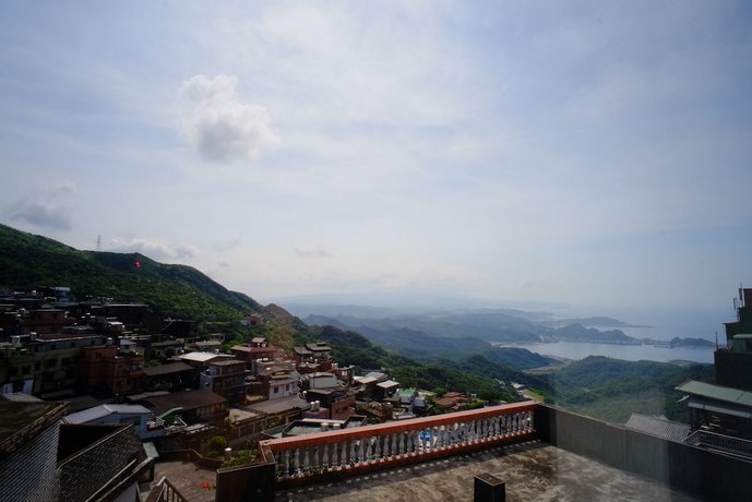 Chiu Chunt Dint Inn