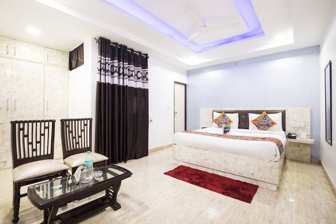FabHotel Airlift