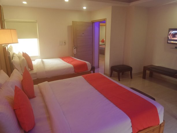 Airport Hotel Mahal