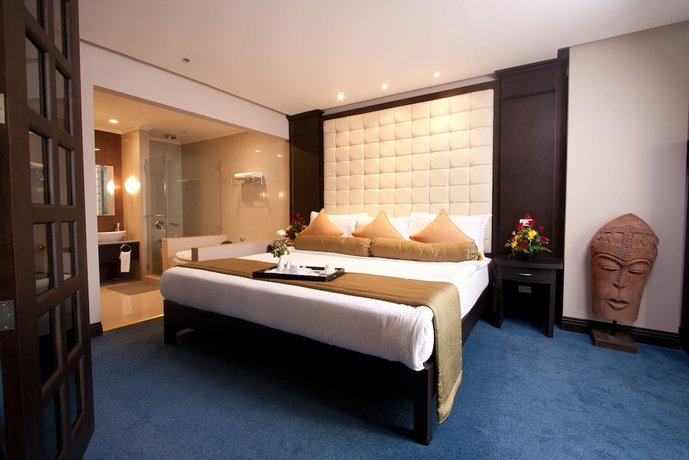 Lewis Grand Hotel