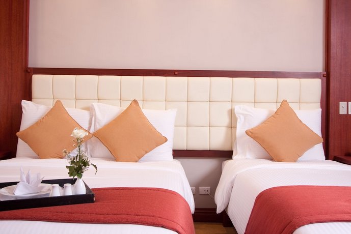 Lewis Grand Hotel