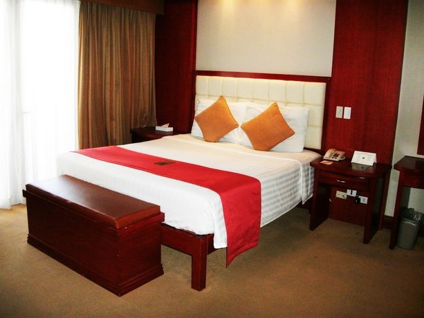 Lewis Grand Hotel