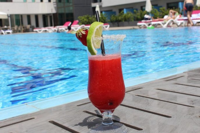 Le Six Hotel And Resort