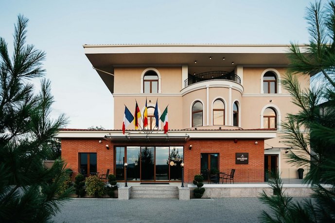 Hotel Briliant