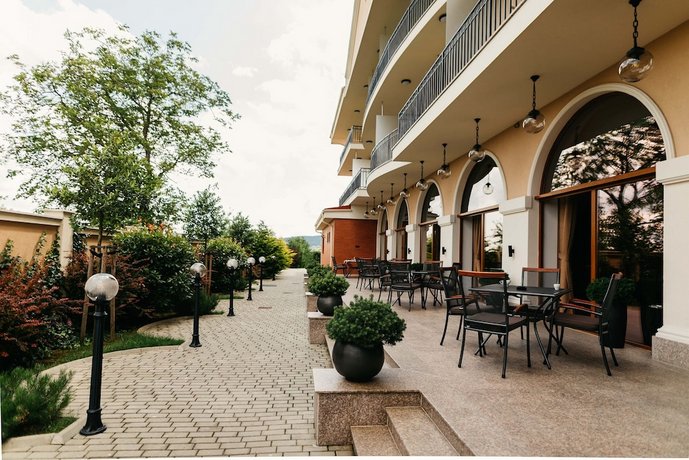 Hotel Briliant