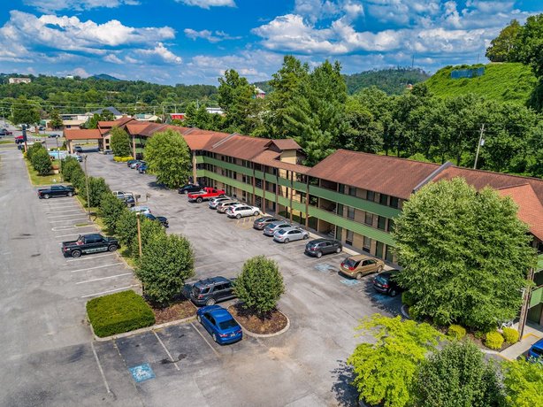 Evergreen Smoky Mountain Lodge & Convention Center