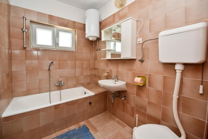 Apartments Caska VI
