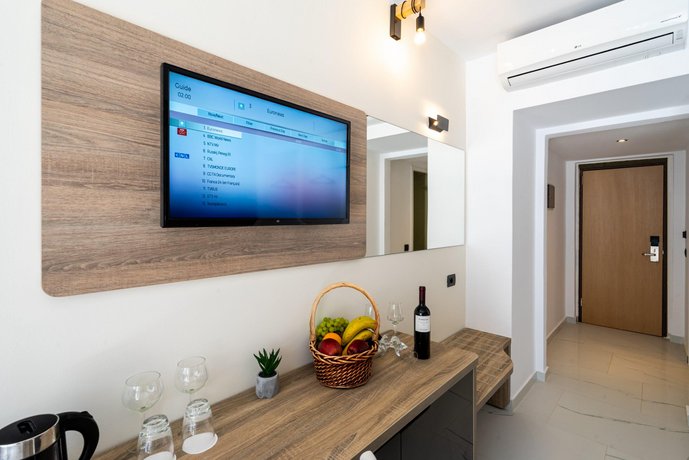 Castellum Suites