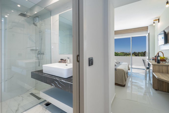 Castellum Suites