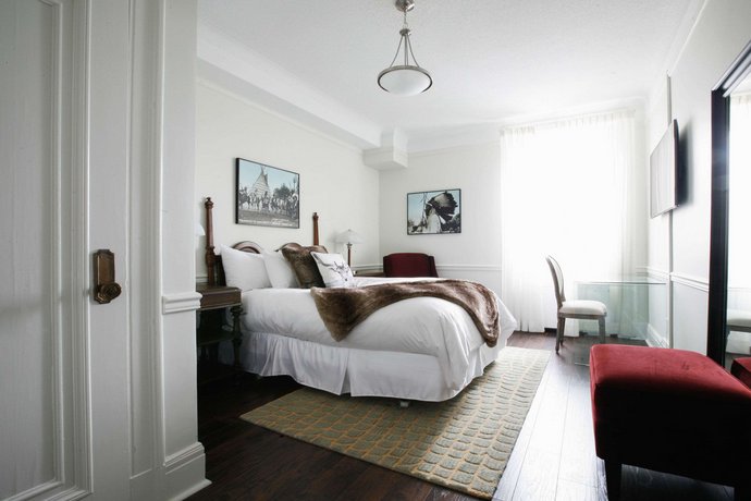 The Fort Garry Hotel