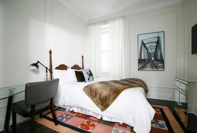 The Fort Garry Hotel