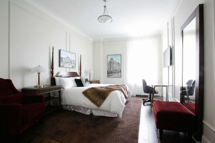 The Fort Garry Hotel