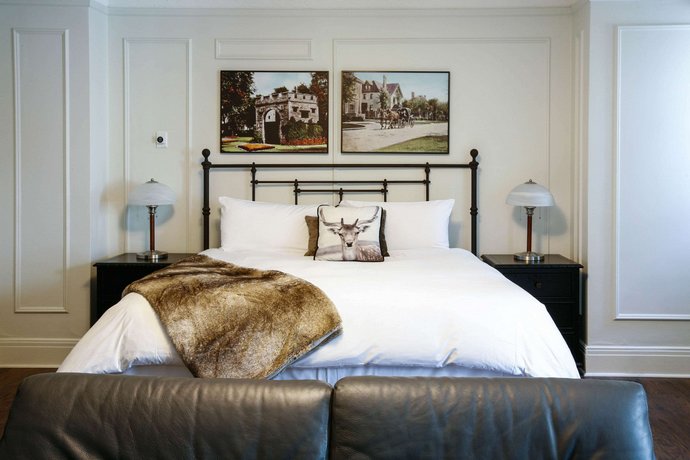The Fort Garry Hotel