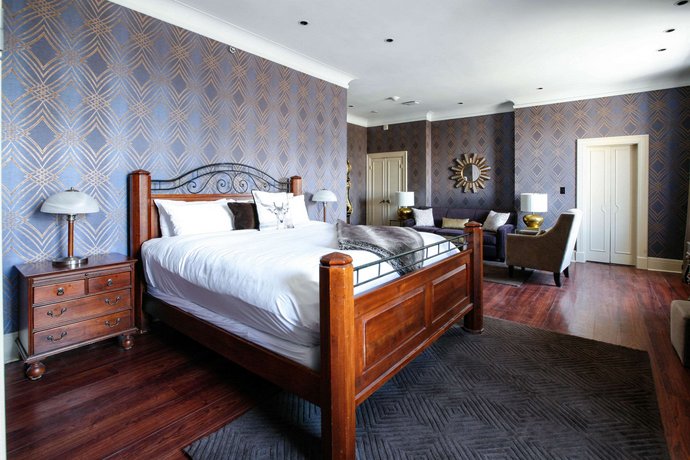 The Fort Garry Hotel