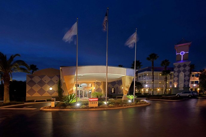 Clarion Suites Maingate